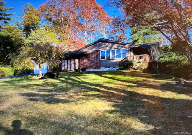 2nd image of 271 Terry Rd, Smithtown, NY 11787 | MLS# 1036406
