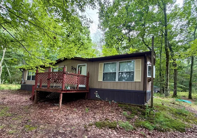 Photo 3 of Sale Pending at 21 Huron Trl, Lumberland, NY 12737 | MLS# 1036415 | Listing updated on 2026-10-09