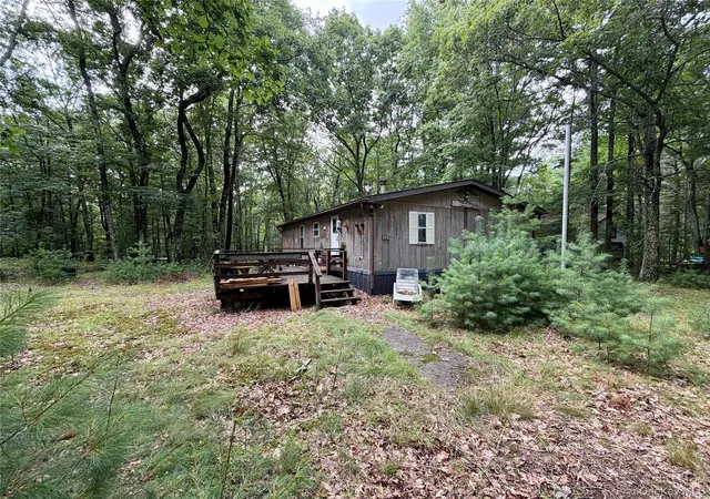 Photo 3 of Sale Pending at 21 Huron Trl, Lumberland, NY 12737 | MLS# 1036415 | Listing updated on 2026-10-09