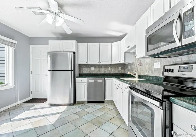Photo 3 of Sale Pending at 790 Heritage Hills #B, Somers, NY 10589 | MLS# 1036450 | Listing updated on 2026-09-03