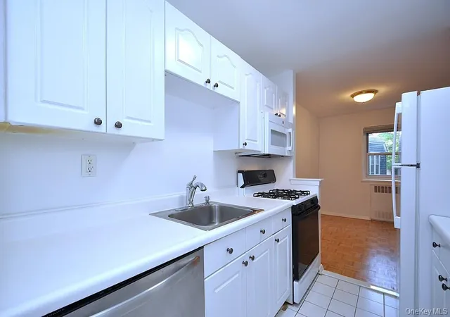 Photo 3 of House for sale at 111 E Hartsdale Ave #3D, Greenburgh, NY 10530 | MLS# 1036483 | Listing updated on 2026-08-14