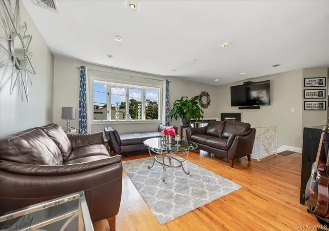 Photo 3 of Single family home for sale at 3897 Darby Ln, Hempstead, NY 11783 | MLS# 1036493 | Listing updated on 2026-08-23