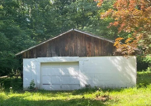 Photo 2 of Single family home for sale at 171 Woodland Dr, Cairo, NY 12413 | MLS# 1036496 | Listing updated on 2026-08-10