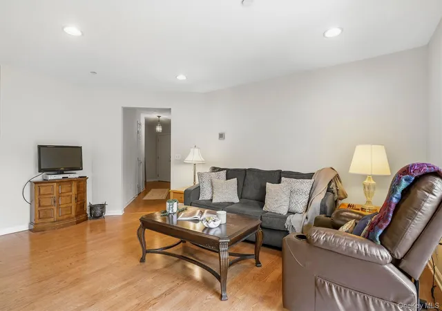 Photo 4 of Condo for sale at 100 Woodcrest Ln #124, Mount Kisco, NY 10549 | MLS# 1036503 | Listing updated on 2026-08-14
