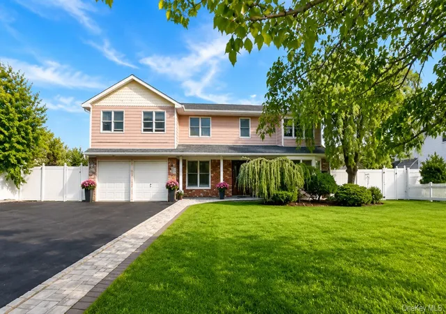 Photo 3 of Sale Pending at 108 Burr Rd, Huntington, NY 11731 | MLS# 1036534 | Listing updated on 2026-09-24