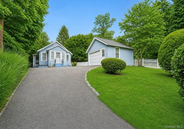 Photo 1 of Sale Pending at 208 Vineyard Rd, Huntington, NY 11743 | MLS# 1036555 | Listing updated on 2026-09-05