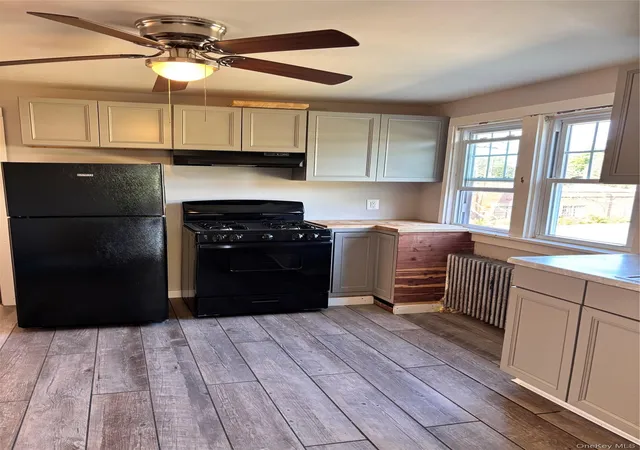 Photo 3 of Multi family home for sale at 362 Mansion St, Poughkeepsie, NY 12601 | MLS# 1036556 | Listing updated on 2026-08-27