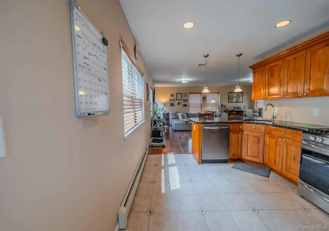 Photo 2 of Single family home for sale at 37 Louisiana St, Long Beach, NY 11561 | MLS# 1036557 | Listing updated on 2026-08-27