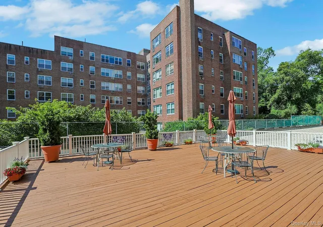 2nd image of 253 Garth Rd, Eastchester, NY 10583