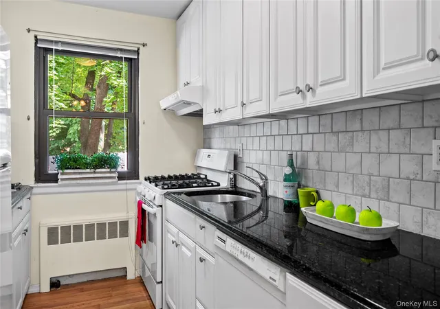 2nd image of 12 Manor House Dr #G16, Greenburgh, NY 10522 | MLS# 1036584