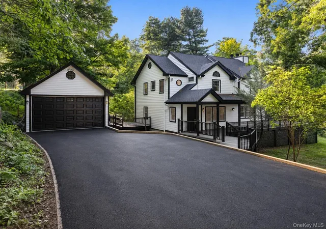 Photo 2 of Single family home for sale at 17 Ridge Way, Somers, NY 10578 | MLS# 1036592 | Listing updated on 2026-08-10