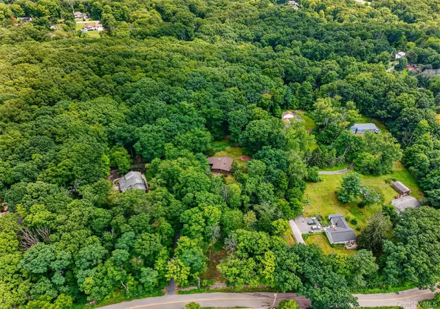 2nd image of 368 Old Dutch Hollow Rd, Warwick (town), NY 10925 | MLS# 1036599