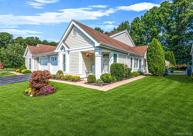 Photo 2 of Sale Pending at 19 Sayville Ct, Brookhaven, NY 11961 | MLS# 1036622 | Listing updated on 2026-09-02
