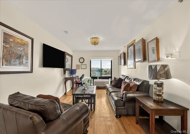 Photo 3 of House for sale at 775 Lafayette Ave #8E, New York, NY 11221 | MLS# 1036654 | Listing updated on 2026-08-22