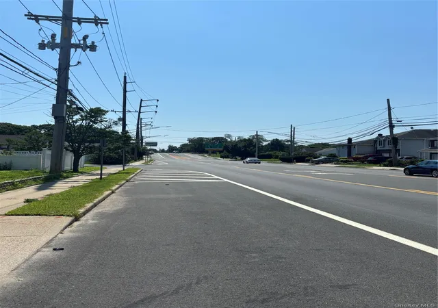 Photo 4 of Sale Pending at 1023 Newbridge Rd, Hempstead, NY 11710 | MLS# 1036666 | Listing updated on 2026-09-16