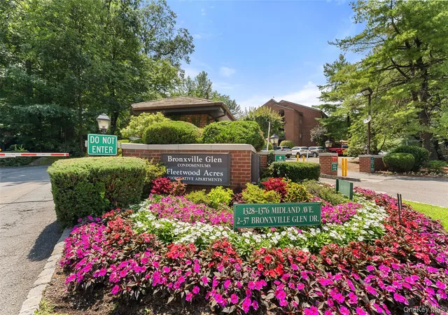 Photo 1 of Sale Pending at 18 Bronxville Glen Dr #3-12, Yonkers, NY 10708 | MLS# 1036675 | Listing updated on 2026-08-31