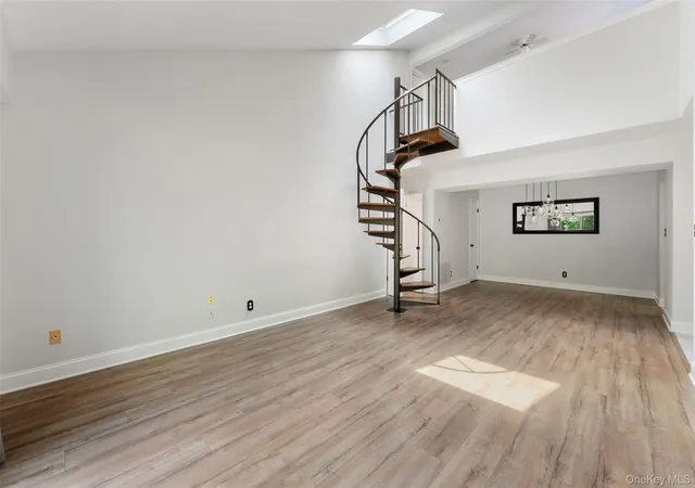 Listing Photo 5 - Condo for sale in building located at 18 Bronxville Gln Dr, Yonkers, NY 10708 - Unit #3-12