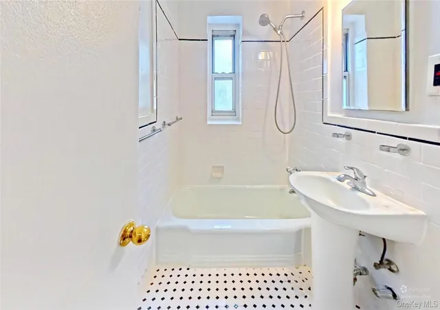 Photo 1 of House for sale at 7502 Austin St #2G, New York, NY 11375 | MLS# 1036677 | Listing updated on 2026-10-08