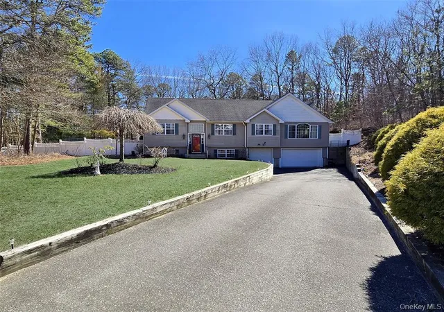 Single family home for sale at 11 Doral Ln, Brookhaven, NY 11980 | MLS# 1036687