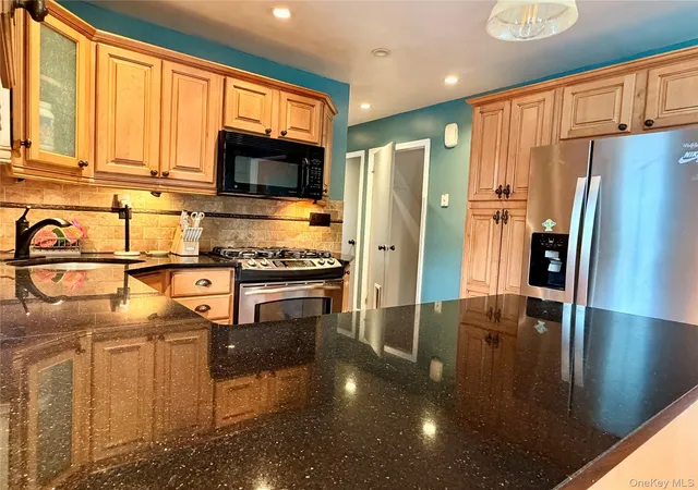 Photo 3 of Single family home for sale at 2993 Brower Ave, Hempstead, NY 11572 | MLS# 1036722 | Listing updated on 2026-09-13