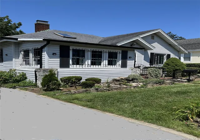Photo 2 of Single family home for sale at 137 E Roosevelt Ave, Hempstead, NY 11575 | MLS# 1036743 | Listing updated on 2026-08-15