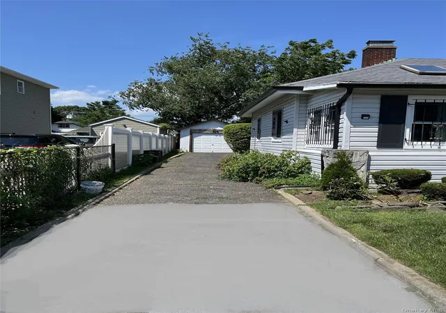 Photo 3 of Single family home for sale at 137 E Roosevelt Ave, Hempstead, NY 11575 | MLS# 1036743 | Listing updated on 2026-08-15