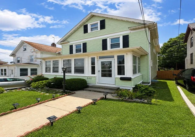 Photo 2 of Single family home for sale at 312 Bay St, Peekskill, NY 10566 | MLS# 1036746 | Listing updated on 2026-09-06