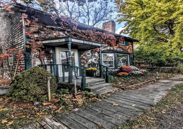 2nd image of 1367 Kings Hwy, Chester Town, NY 10918 | MLS# 1036770
