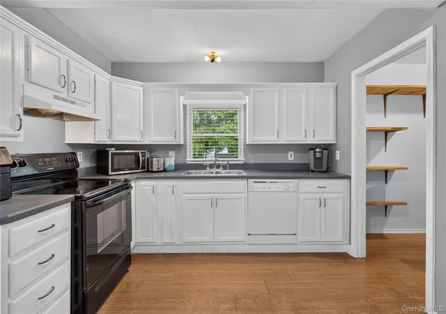 Photo 3 of Single family home for sale at 19 Railroad Ave, Montgomery, NY 12586 | MLS# 1036790 | Listing updated on 2026-09-06