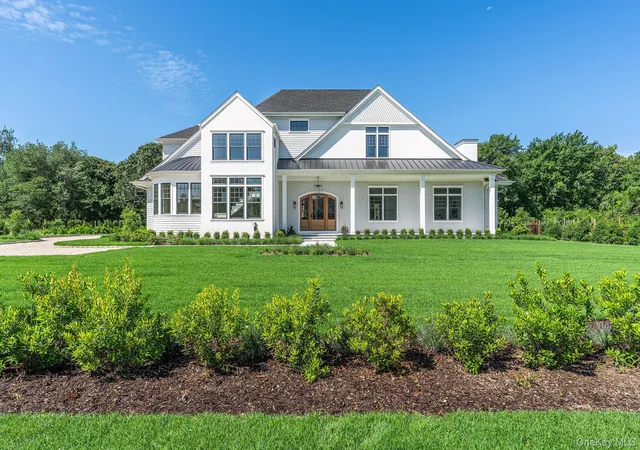 Photo 1 of Single family home for sale at 1475 Laurel Ave, Southold, NY 11971 | MLS# 1036799 | Listing updated on 2026-09-02