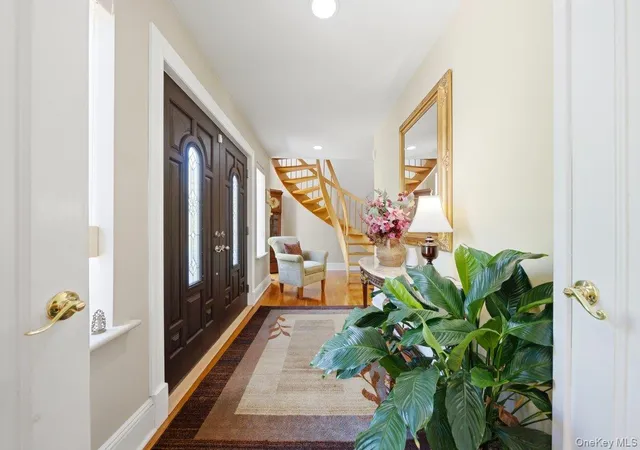 Photo 3 of Single family home for sale at 121 Newport Rd, Yonkers, NY 10710 | MLS# 1036801 | Listing updated on 2026-10-04