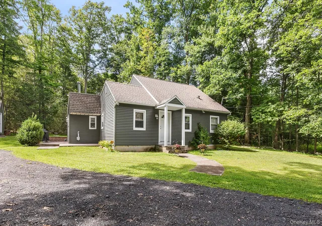 Photo 3 of Sale Pending at 30 Forest Glen Rd, Shawangunk, NY 12566 | MLS# 1036806 | Listing updated on 2026-08-24