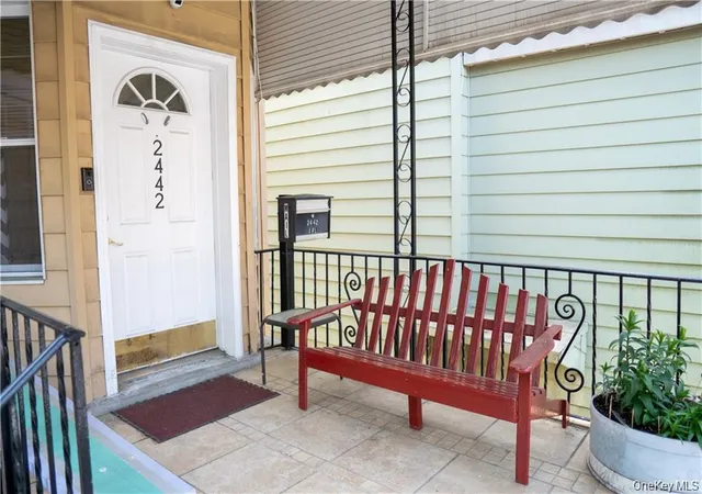 Listing Photo 4 - Condo for sale in building located at 2442 Beaumont Ave, New York, NY 10458