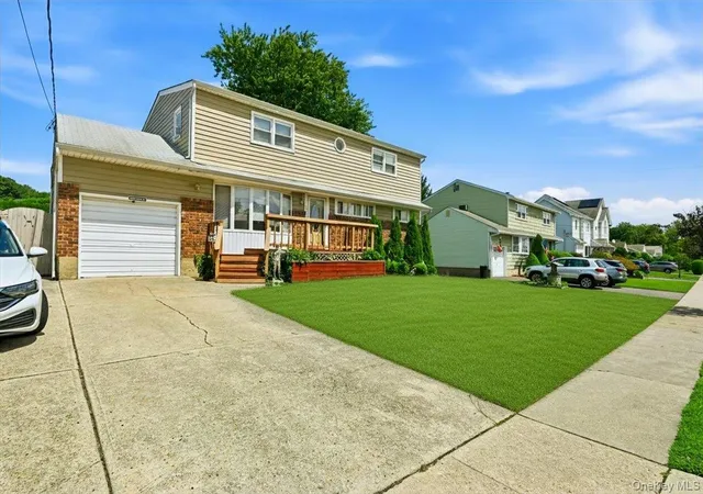 Photo 1 of Sale Pending at 23 Hampshire Dr, Oyster Bay, NY 11735 | MLS# 1036814 | Listing updated on 2026-09-02