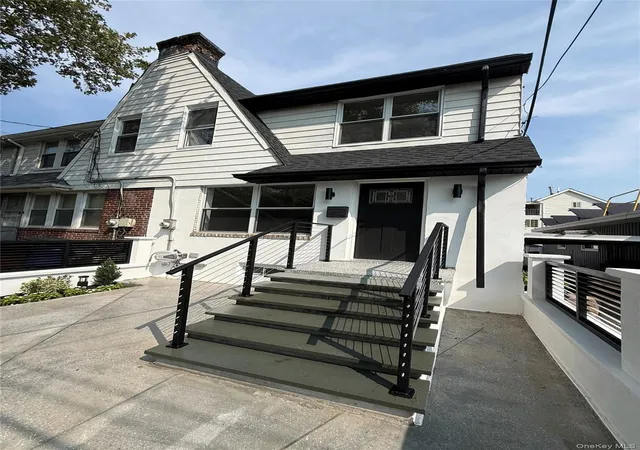 Photo 3 of Sale Pending at 2273 Cincinnatus Ave, New York, NY 10473 | MLS# 1036822 | Listing updated on 2026-08-29