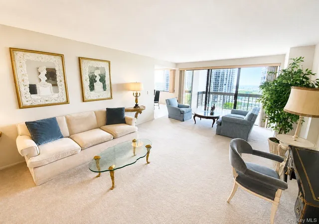 Photo 3 of Sale Pending at 27110 Grand Central Pkwy #17L, New York, NY 11005 | MLS# 1036845 | Listing updated on 2026-09-01