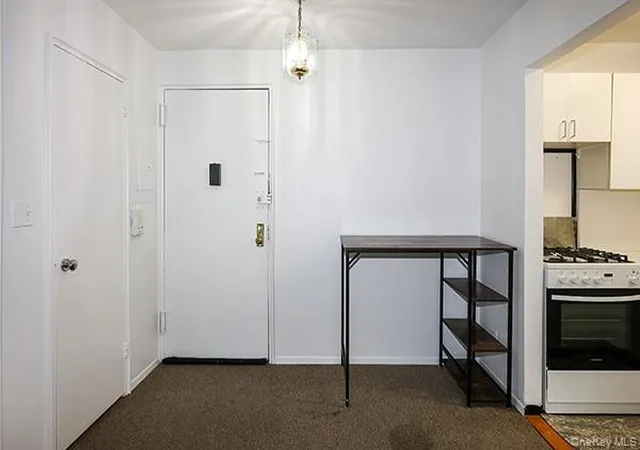 Listing Photo 4 - Condo for sale in building located at 120 Horton Hwy, North Hempstead, NY 11030 - Unit #C2