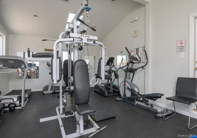 31st image of 1 Anchorage Wy #1103, Hempstead, NY 11520 | MLS# 1036879