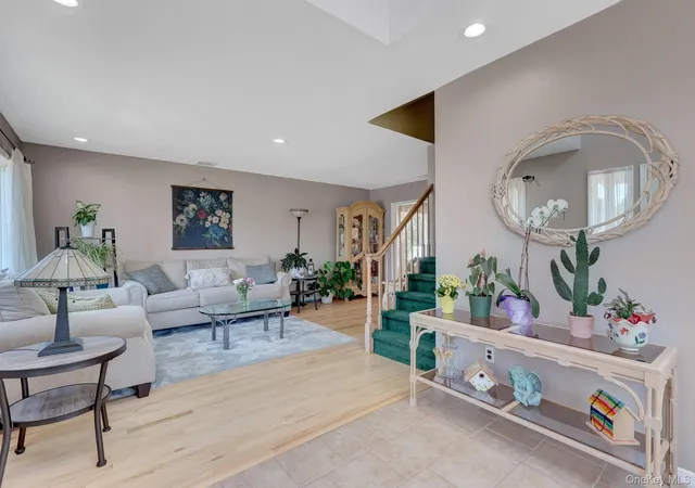 Photo 4 of Sale Pending at 91 Charles Ave, Oyster Bay, NY 11762 | MLS# 1036885 | Listing updated on 2026-09-02