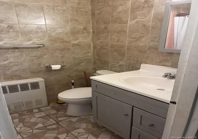 Photo 3 of Single family home for sale at 960 E 101st Street, New York, NY 11236 | MLS# 1036913 | Listing updated on 2026-08-28
