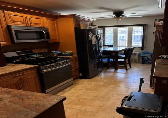 Photo 3 of Single family home for sale at 960 E 101st Street, New York, NY 11236 | MLS# 1036913 | Listing updated on 2026-08-28