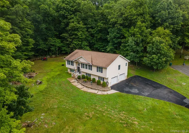 Photo 3 of Single family home for sale at 291 Huckleberry Turnpike, Plattekill, NY 12589 | MLS# 1036919 | Listing updated on 2026-08-18