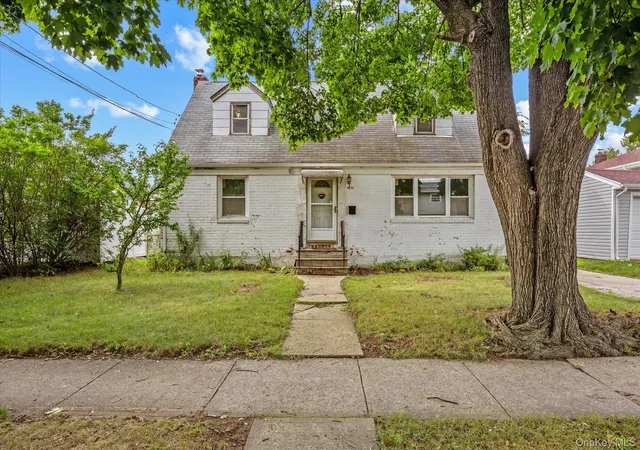 2nd image of 1037 Broadway, North Hempstead, NY 11590 | MLS# 1036927