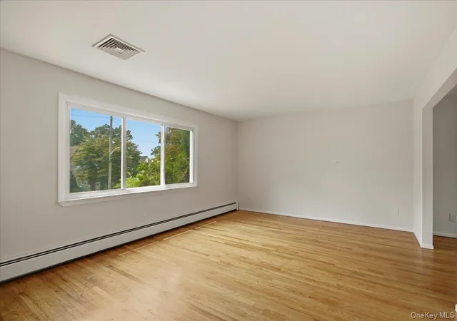 Photo 4 of Sale Pending at 107 Lakeview Ave, Eastchester, NY 10583 | MLS# 1036930 | Listing updated on 2026-09-02