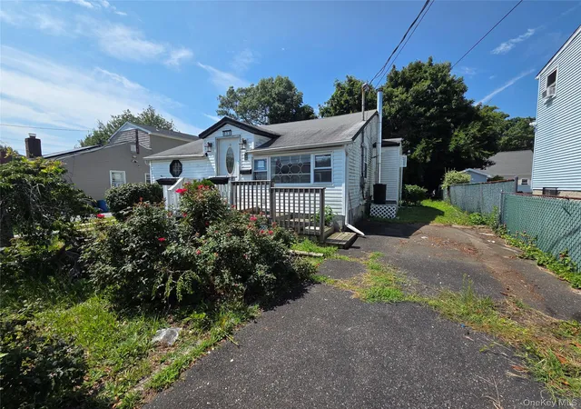 1st image of 533 S 8th St, Babylon, NY 11757 | MLS# 1036931