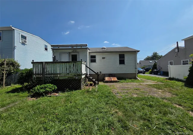 3rd image of 533 S 8Th St, Babylon, NY 11757 | MLS# 1036931