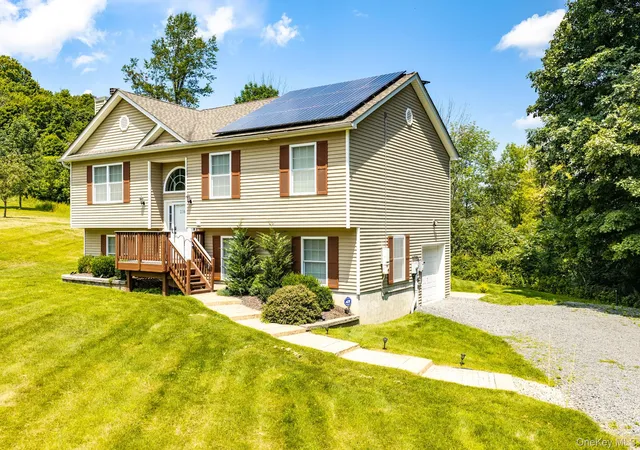 Photo 5 of Single family home for sale at 236 Springbrook Rd, Greenville, NY 12771 | MLS# 1036947 | Listing updated on 2026-09-03