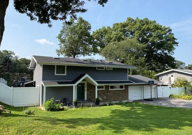 1st image of 28 Florida Ave, Smithtown, NY 11725 | MLS# 1036966