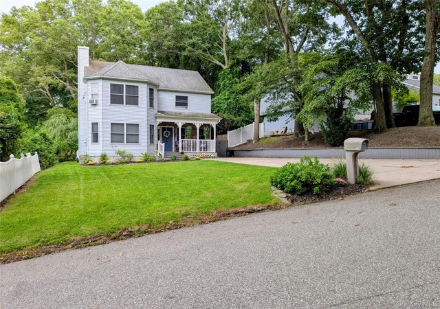 1st image of 149 Grassy Pond Dr S, Smithtown, NY 11787 | MLS# 1036970