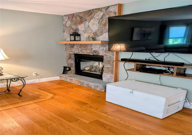 Photo 2 of Single family home for sale at 149 Grassy Pond Dr S, Smithtown, NY 11787 | MLS# 1036970 | Listing updated on 2026-09-24